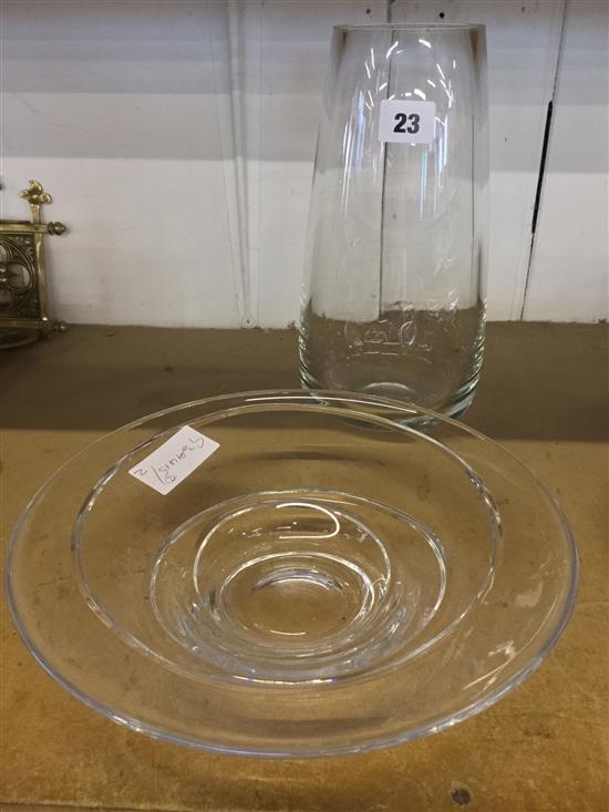 Art Glass Stuart dish with similar vase